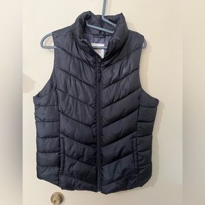 SO Lightweight Puffer Vest Jacket Women’s Medium Zip Up Black